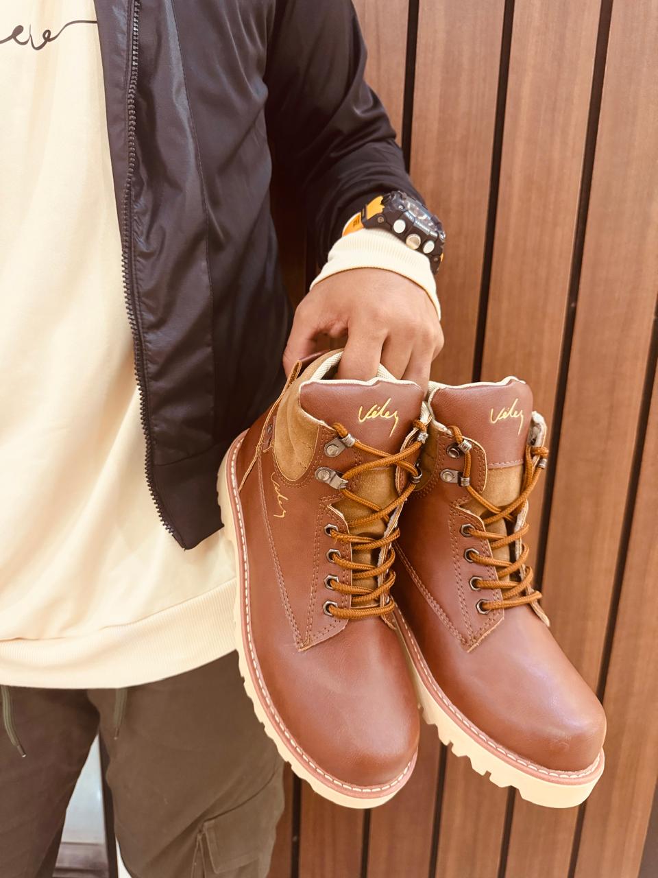 BOTA VELEZ UNISEX 22